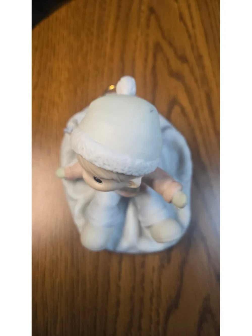 Precious Moments Angels On Earth Porcelain Figurine 1996